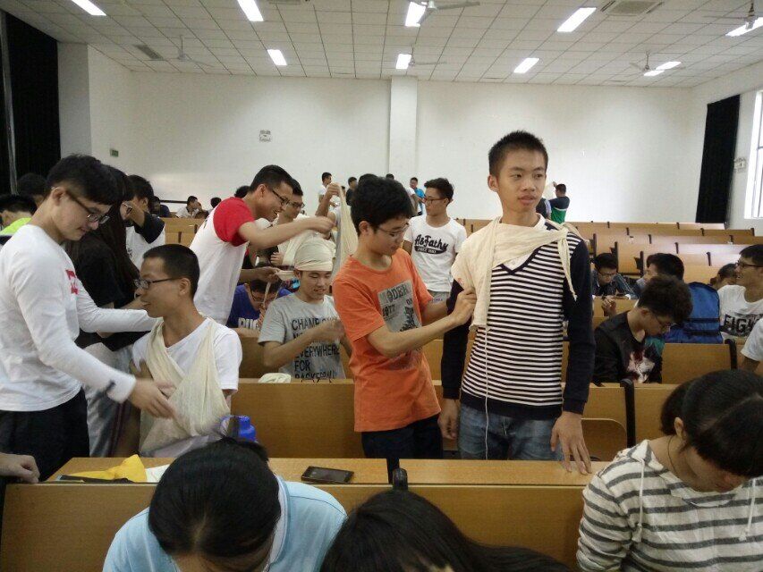 国产成人
红十字会急救知识培训 (3) 国产成人
红十字会急救知识培训 (3)